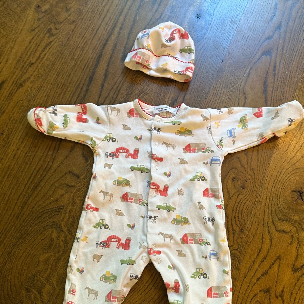 LouLou Baker Farm outfit 0-3 Months  with Hat
